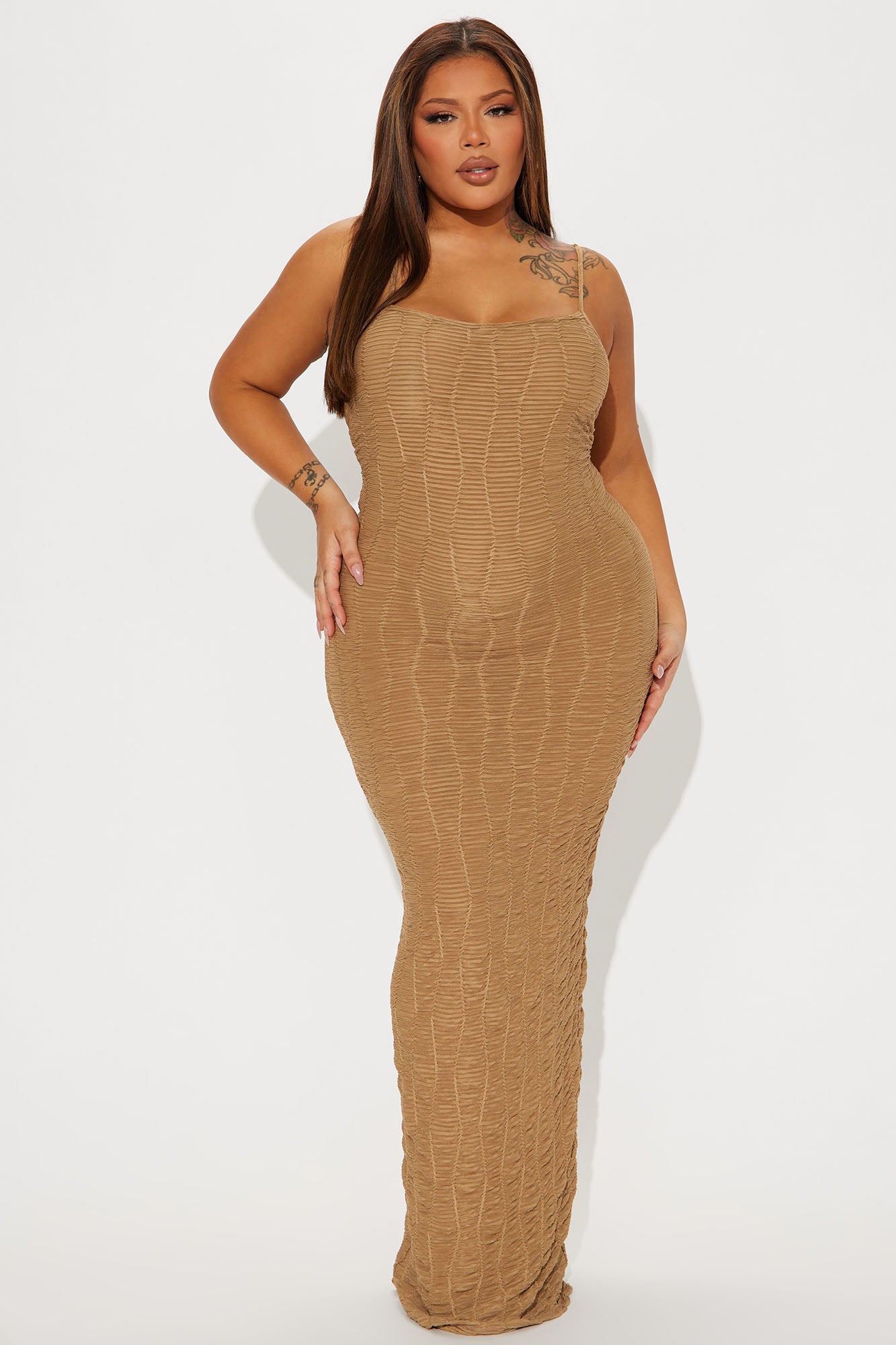Ari Textured Maxi Dress - Mocha