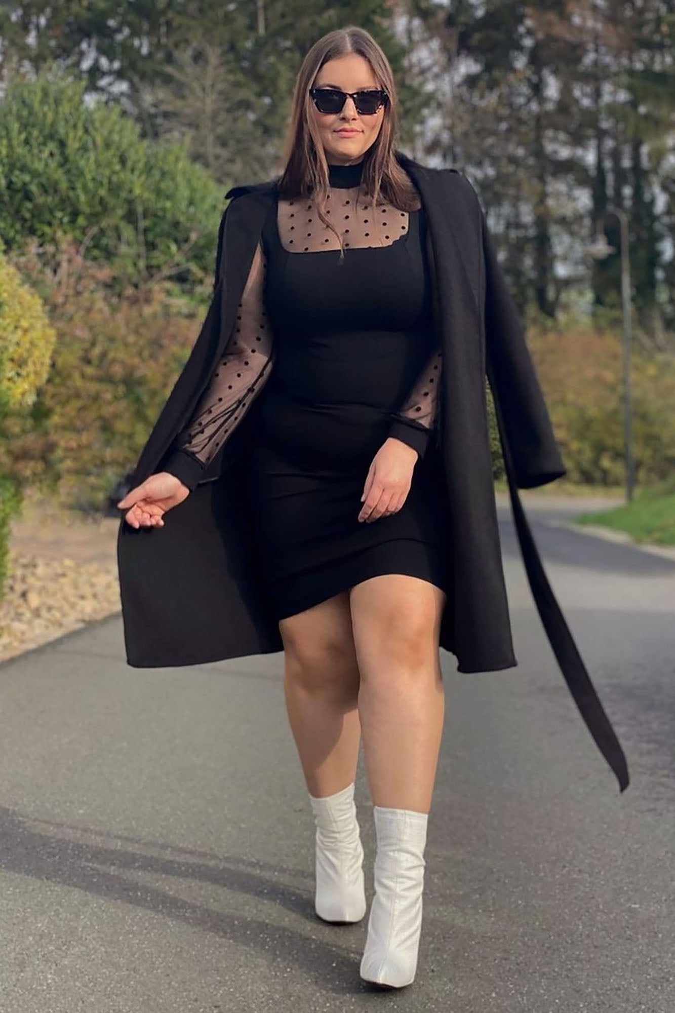 Come My Way Midi Dress - Black